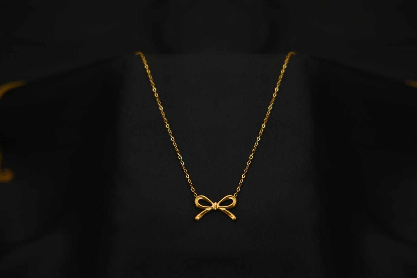 Bow Necklace
