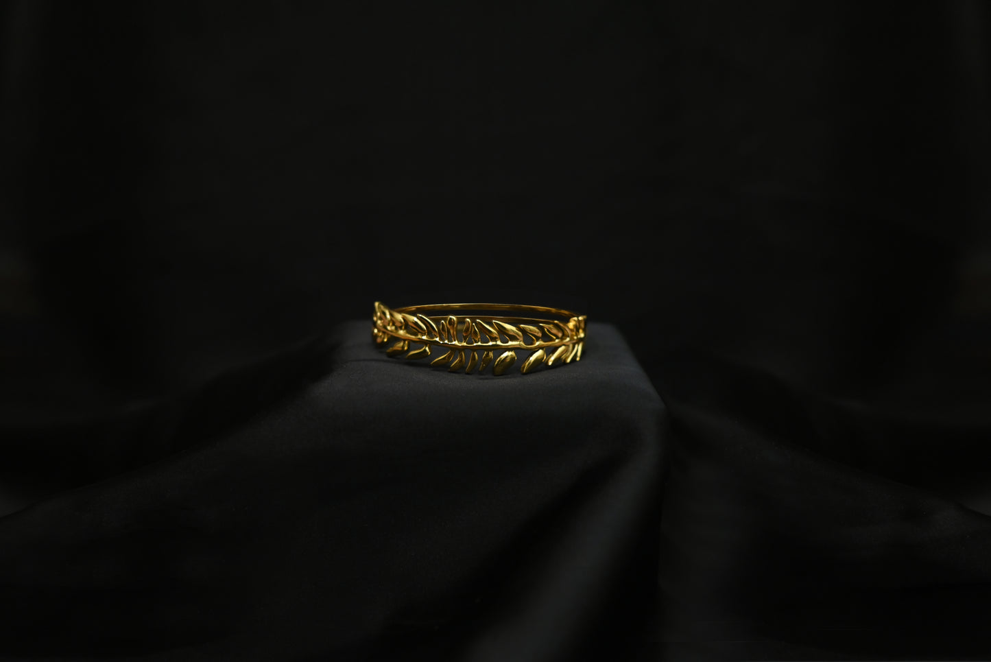 Ornate Leaf-Design Gold Bangle