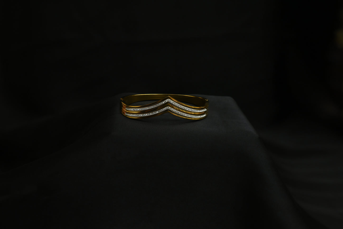 V-Shape Rhinestone Detail Bangle